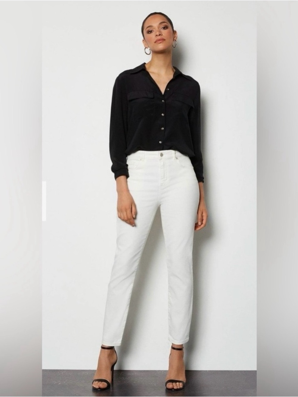 Karen Millen Slim Leg Jeans in White   Size 8